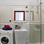 Apartament Chmielna Bis * ワルシャワ