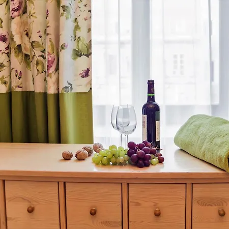 Apartament Chmielna Bis ワルシャワ