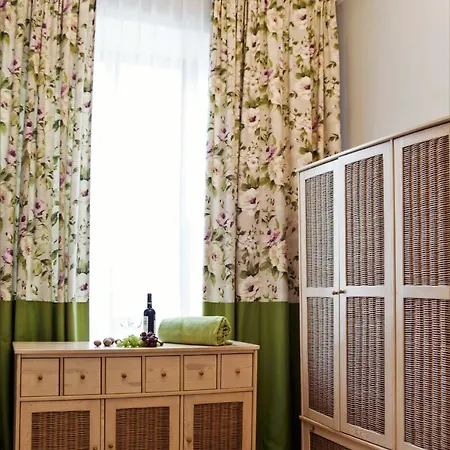 Apartament Chmielna Bis * Varsó